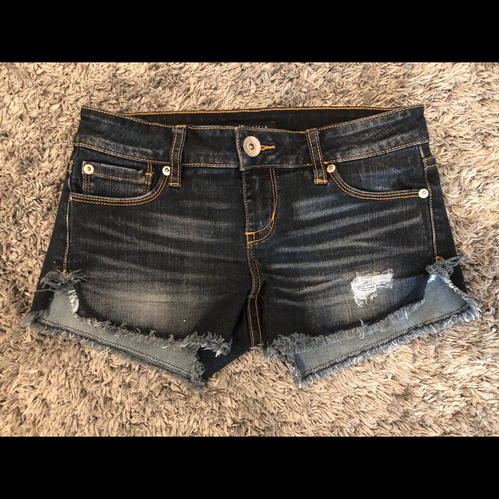 Boutique mini shorts
